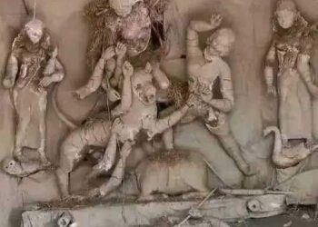 বাংলাদেশে গোপালগঞ্জে দুর্গা প্রতিমা ভাংচুর