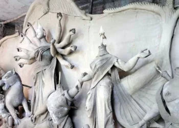 ঝিনাইদহে পাহারা দিয়েও রক্ষা হলো না দুর্গা মন্দিরের প্রতিমা