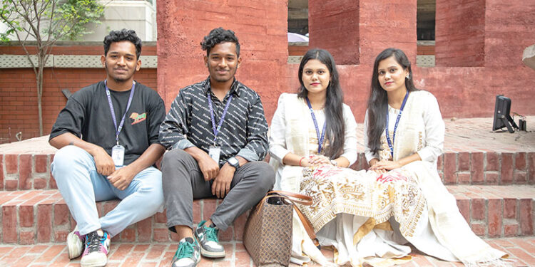 একই ভার্সিটির জমজ ভাই বোনের গল্প 1 একই ভার্সিটির জমজ ভাই বোনের গল্প