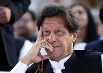 প্রধানমন্ত্রী ইমরান খান