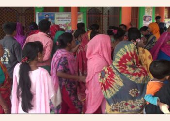 A Hindu priest was raped and killed by Islamic militants in Bangladesh 10 Hindu priest was raped and killed by Islamic militants in Bangladesh